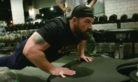 Ethan Suplee working out.
